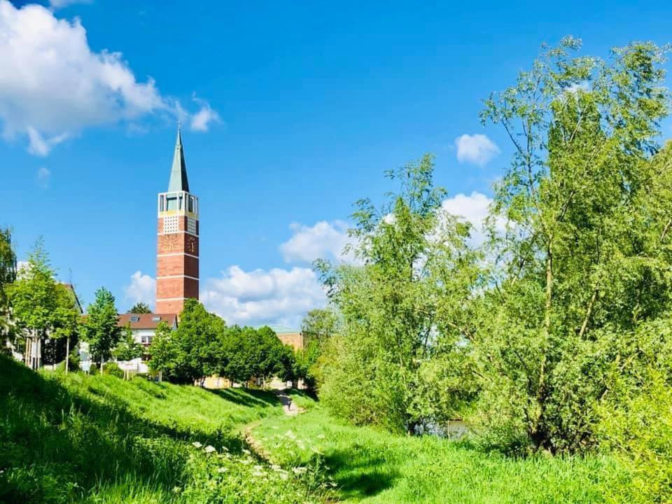 Wunderschoenes Apartment Im Zentrum Goldstadt بفورتسهايم المظهر الخارجي الصورة